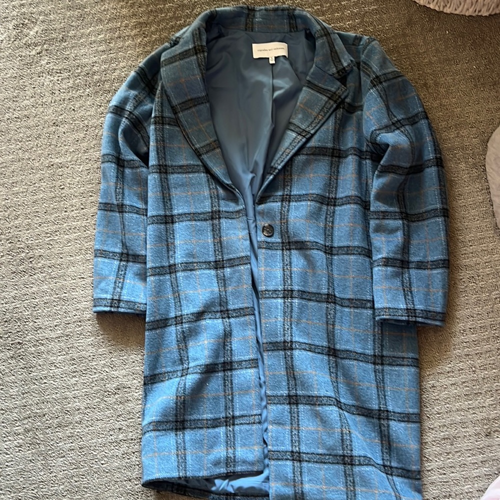 cupcakes & cashmere || blue plaid coat